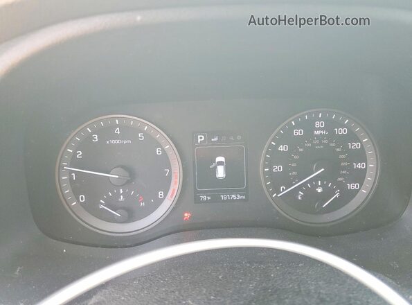 KM8J3CA49JU667377 2018 HYUNDAI TUCSON White 