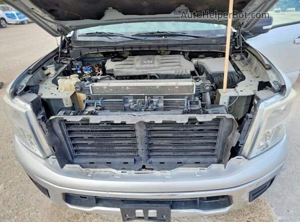 1N6AA1EK2HN518012 2017 NISSAN TITAN Silver 