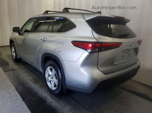 5TDBZRBH9NS577099 2022 TOYOTA HIGHLANDER Silver 