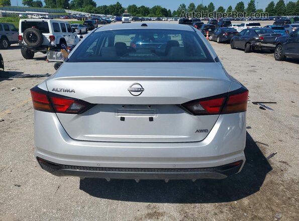 1N4BL4DW6TN329417 2026 NISSAN ALTIMA Silver Вид салону спереду
