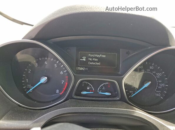 1FMCU9J97HUE04173 2017 FORD ESCAPE Белый Вид задних сидений