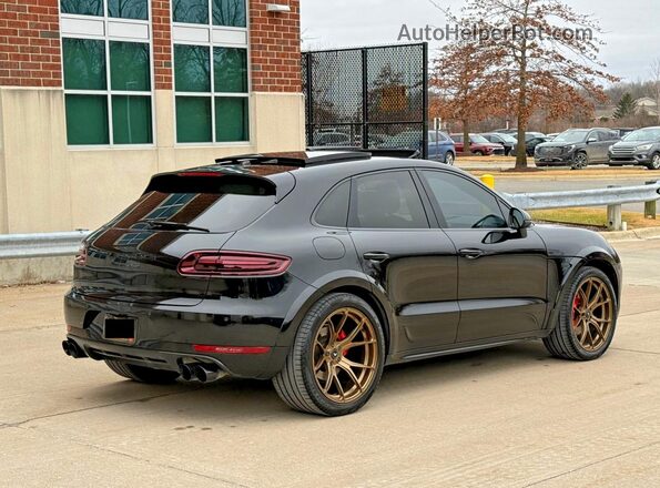 WP1AG2A55HLB50068 2017 PORSCHE MACAN Black 