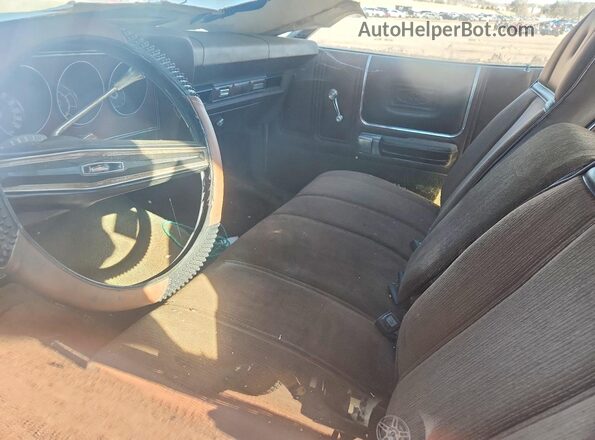 72H11H626774 1972 MERCEDES-BENZ MONTEGO Gold წინა პანელის ხედი