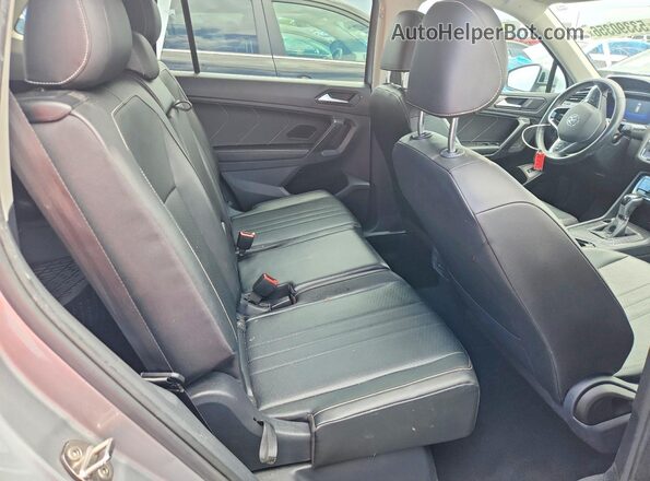 3VV3B7AX6NM020092 2022 VOLKSWAGEN TIGUAN Silver 