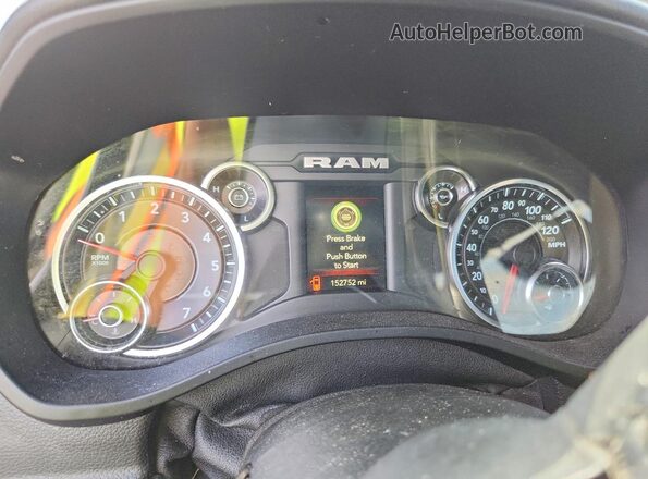 1C6RREBG1MN544754 2021 RAM 1500 Silver Հետևի նստատեղերի տեսք