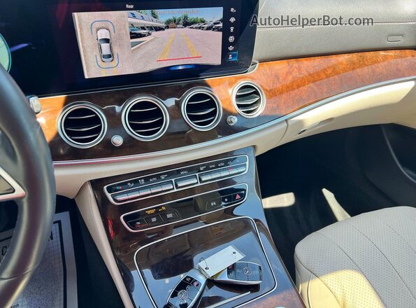 W1KZF8EB3NB032781 2022 MERCEDES-BENZ E-CLASS Blue Vista de la etiqueta del VIN