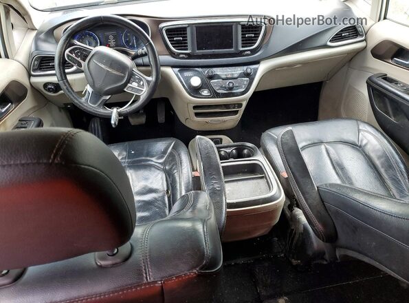 2C4RC1BG8KR539943 2019 CHRYSLER PACIFICA White Vista del cuadro de instrumentos