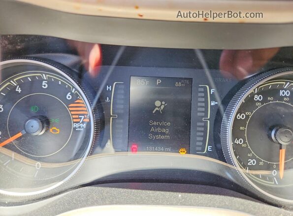 1C4PJLCB5HW540382 2017 JEEP CHEROKEE Черный Вид задних сидений