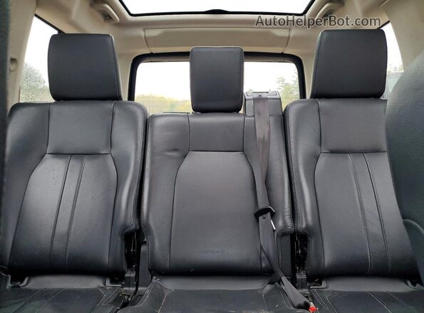 SALAG2V66GA806544 2016 LAND ROVER LR4 Black Rear interior view