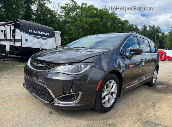 2C4RC1BG8HR803588 2017 CHRYSLER PACIFICA Gray 