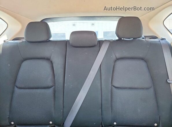 JM3KFABM2J0438394 2018 MAZDA CX-5 Red Вид задньої частини салону