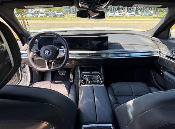 WBA23EH03SCU64559 2025 BMW OTHER White Հետևի նստատեղերի տեսք
