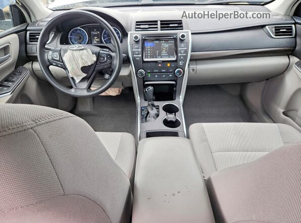 4T1BF1FK8HU694653 2017 TOYOTA CAMRY Silver 