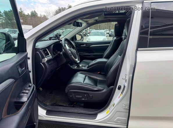 5TDJZRFH7JS537362 2018 TOYOTA HIGHLANDER White 
