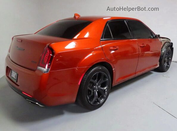 2C3CCAAGXMH609365 2021 CHRYSLER 300 Оранжевый Передняя правая четверть