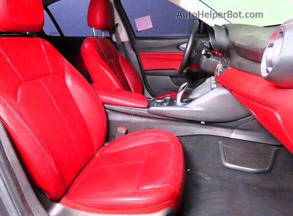 ZARFAEBNXJ7592504 2018 ALFA ROMEO GIULIA Gray Vista trasera