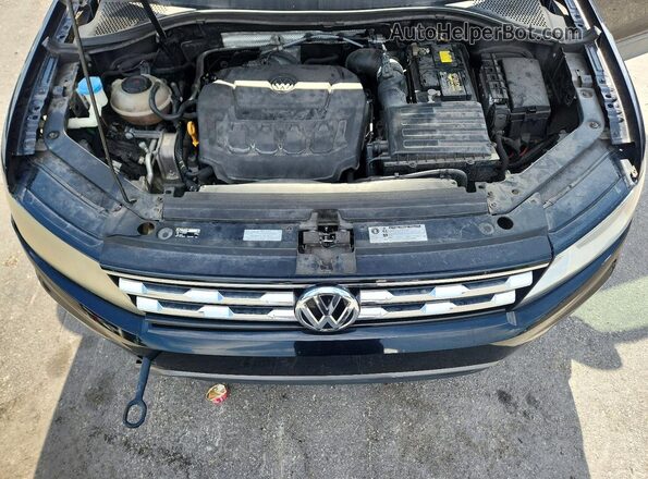 3VV1B7AX1JM013861 2018 VOLKSWAGEN TIGUAN Black 