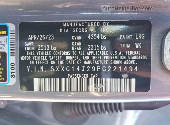 5XXG14J29PG221494 2023 KIA K5 Silver Widok wnętrza 360 stopni