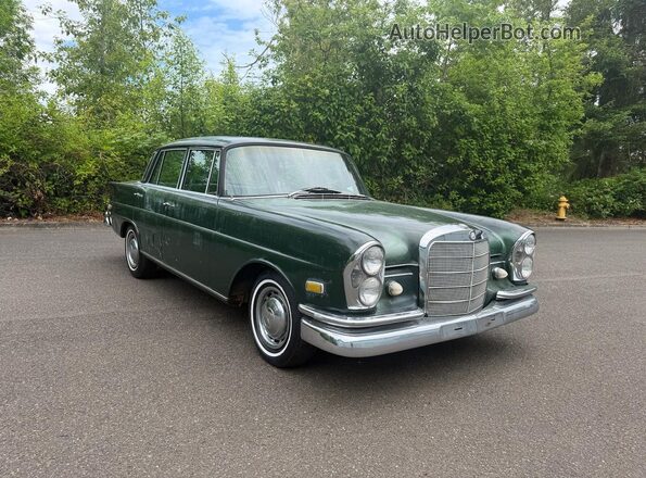 11101012108481 1968 MERCEDES-BENZ 230S Зеленый 