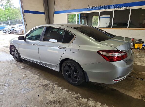 1HGCR2F36HA197747 2017 HONDA ACCORD Silver Trasero derecho