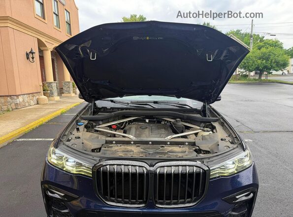 5UXCW2C04N9M02866 2022 BMW X7 Blue Սարքավորումների վահանակի տեսք