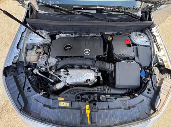 W1N4M4HB3MW092722 2021 MERCEDES-BENZ GLB-CLASS Silver Vista interior delantera