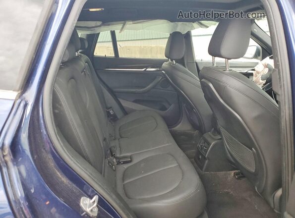 WBXHT3C31J5L25930 2018 BMW X1 Blue Widok komory silnika