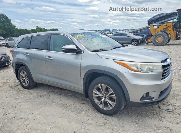 5TDBKRFHXGS307722 2016 TOYOTA HIGHLANDER Silver 