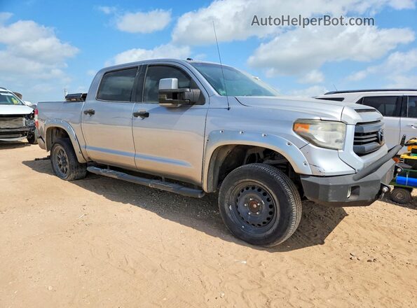 5TFEM5F16GX096760 2016 TOYOTA TUNDRA Silver Вид спереду