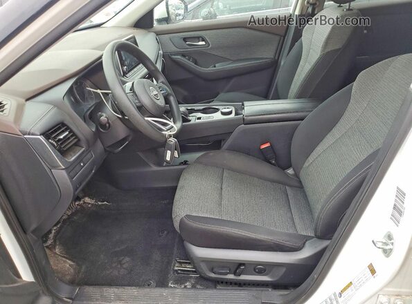 5N1BT3BB8PC745132 2023 NISSAN ROGUE Белый Вид панели приборов