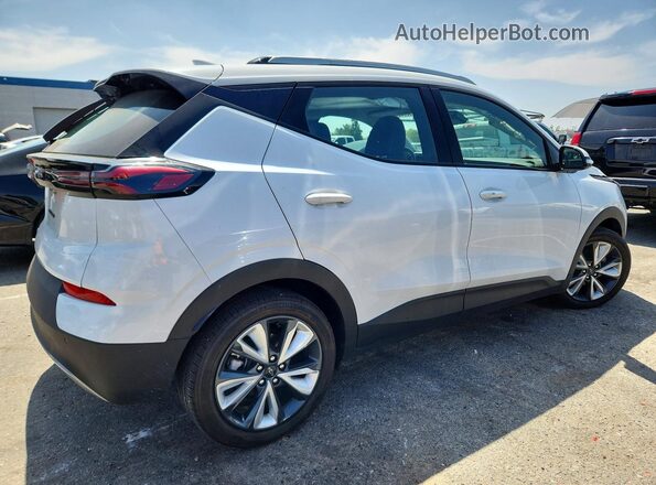 1G1FY6S02N4121169 2022 CHEVROLET BOLT White Front right