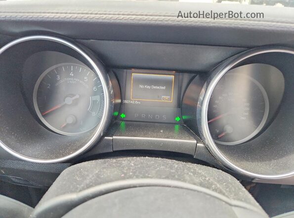 1FATP8UH7N5105397 2022 FORD MUSTANG Черный 