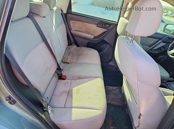 JF2SJABC7GH440751 2016 SUBARU FORESTER Зеленый Вид задней части салона