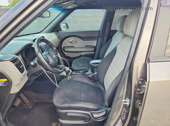 KNDJN2A28K7006690 2019 KIA SOUL Gray Առջևի վահանակի տեսք