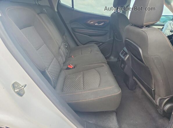 3GKALNEU9JL399276 2018 GMC TERRAIN White Engine compartment view