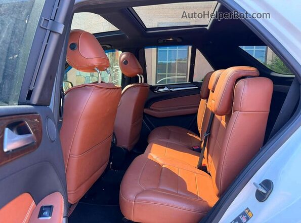 4JGDA6EB4JB018952 2018 MERCEDES-BENZ GLE-CLASS White Engine compartment view