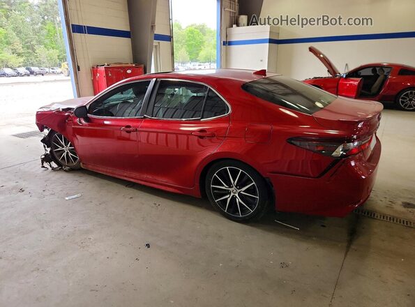4T1S11AK7NU031432 2022 TOYOTA CAMRY Red Հետևի ձախ