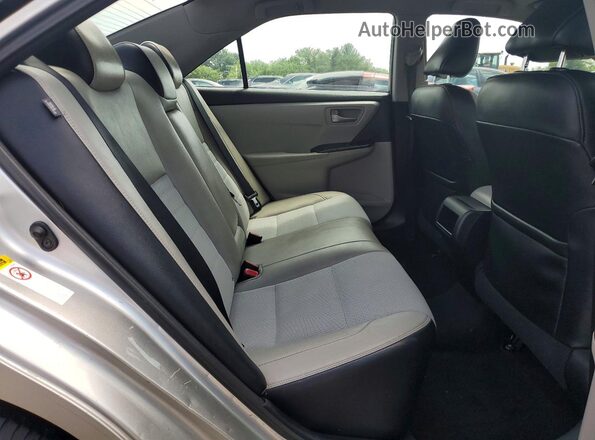 4T1BF1FK5HU316371 2017 TOYOTA CAMRY Серебряный 