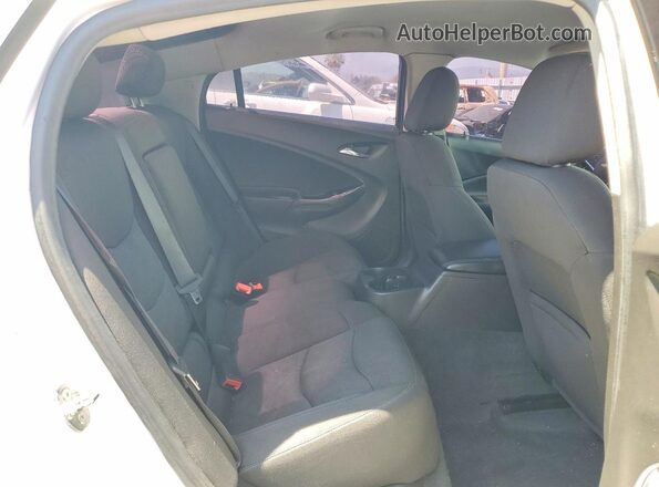 1G1RC6S53JU158281 2018 CHEVROLET VOLT White Rear interior view