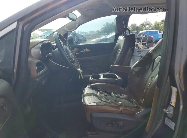 2C4RC1GG6JR106791 2018 CHRYSLER PACIFICA Серый Вид панели приборов