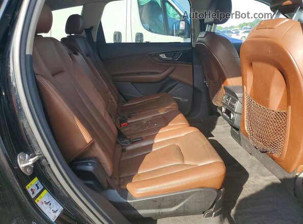 WA1VAAF77HD034805 2017 AUDI Q7 Black 
