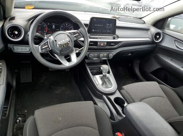 3KPF24AD0PE552418 2023 KIA FORTE Gray 