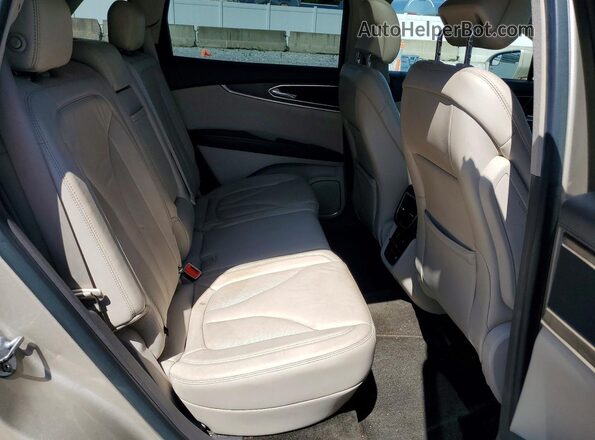 2LMPJ8KR3HBL16573 2017 LINCOLN MKX Gold ძრავის განყოფილების ხედი