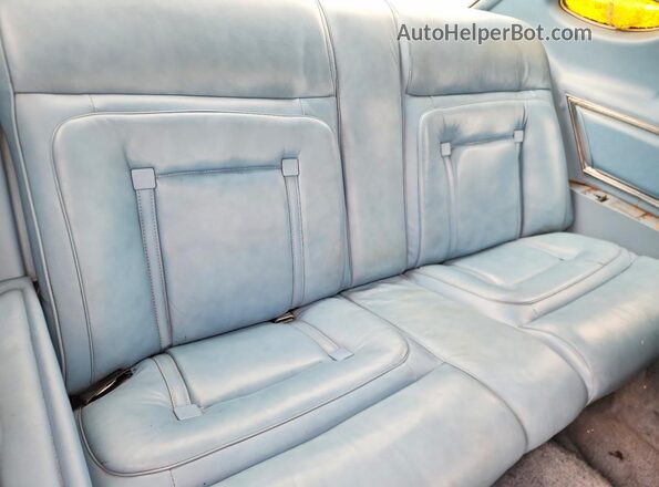 8Y89A844862 1978 LINCOLN CONTINENTA Beige Vista de los asientos traseros
