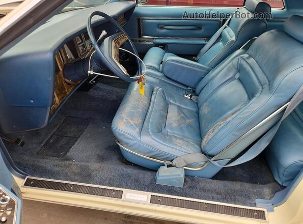 8Y89A844862 1978 LINCOLN CONTINENTA Beige Vista interior delantera