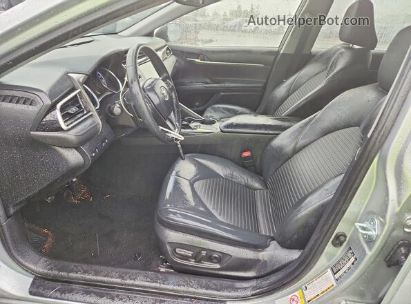 JTNB11HK8J3049833 2018 TOYOTA CAMRY Silver 
