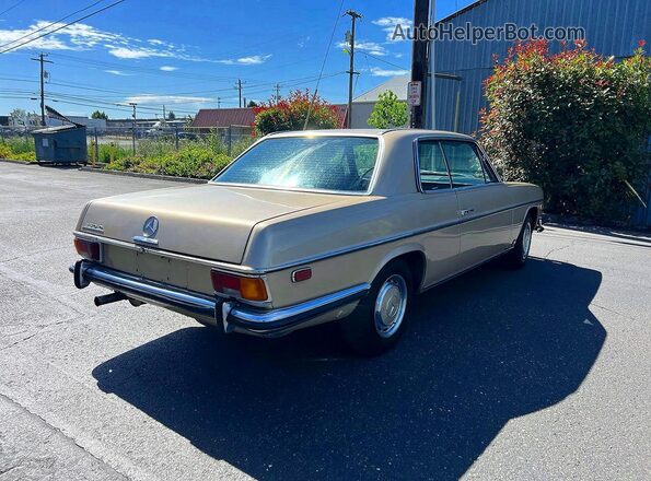 11402312004243 1971 MERCEDES-BENZ 250C Gold წინა ხედი