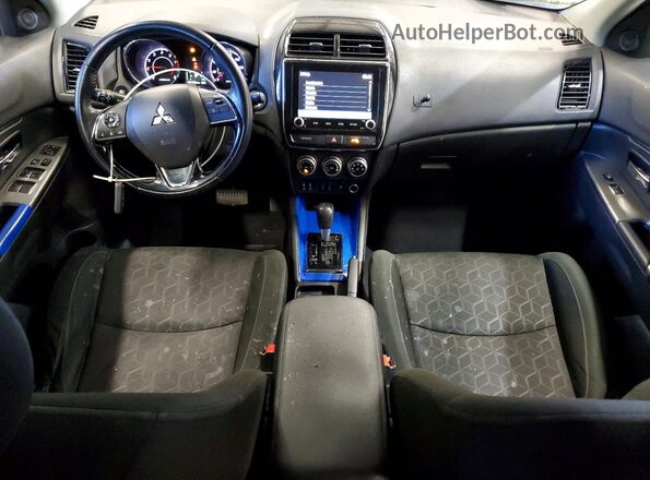 JA4ARUAU9MU022686 2021 MITSUBISHI OUTLANDER Silver 