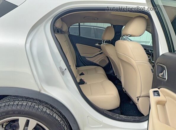 WDCTG4GB6KJ590820 2019 MERCEDES-BENZ GLA-CLASS White 