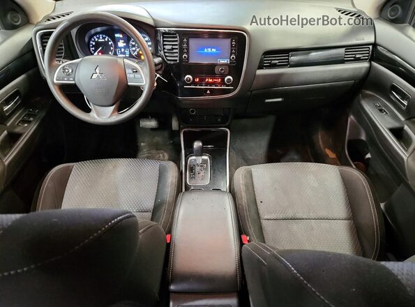 JA4AZ3A31LZ026668 2020 MITSUBISHI OUTLANDER Silver Instrument cluster view